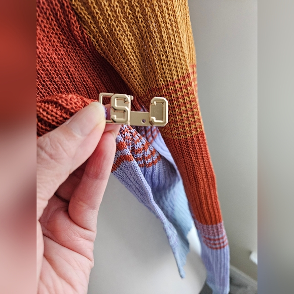 Bright, Multi-color knitted top/ Cardigan - Picture 6 of 8